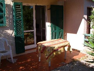 Location Vacances,  Studio pour 4 personnes à Saint Mandrier Marégau Réf: Sfn@LS15034