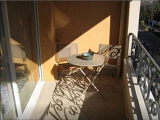 Location Vacances,  Appartement T2  pour 4 personnes à Sanary Centre Réf: SFN-M0034