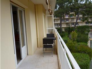 Location Vacances,  Appartement T3  pour 7 personnes à Sanary Réf: SFN-M0107