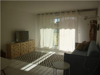 Location Vacances,  Appartement T2  pour 4 personnes à Sanary Centre Réf: SFN-M0368