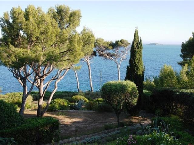 Location Vacances,  Maison pour 12 personnes à Sanary La Cride Réf: SFN-275