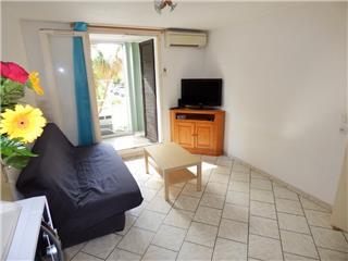 Location Vacances,  Appartement T2  pour 4 personnes à La Seyne Les Sablettes Réf: SFN-785