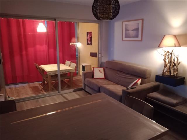 Location Vacances,  Appartement F2  pour 4 personnes à Sanary Les Prats Réf: SFN-M0440