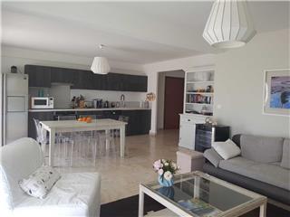 Location Vacances,  Appartement F4  pour 6 personnes à Sanary Centre Réf: SFN-M0500