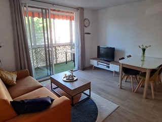 Location Vacances,  Appartement T3  pour 4 personnes à Sanary Les Prats Réf: SFN-M0567