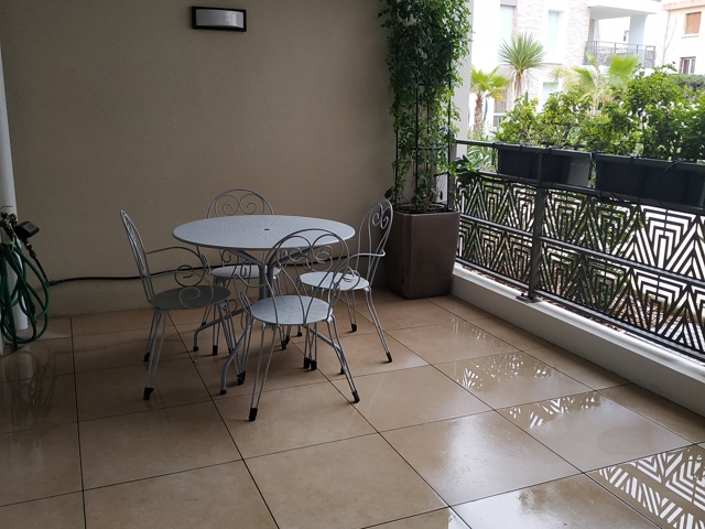 Location Vacances,  Appartement T2  pour 4 personnes à Sanary Centre Réf: SFN-M0570