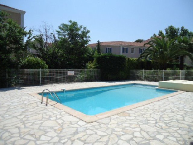 Location Vacances,  Studio pour 4 personnes à La Seyne Tamaris Réf: SFN-012