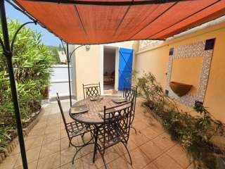 Location Vacances,  Studio pour 4 personnes à Saint Mandrier Village