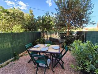 Location Vacances,  Studio pour 3 personnes à Saint Mandrier Village