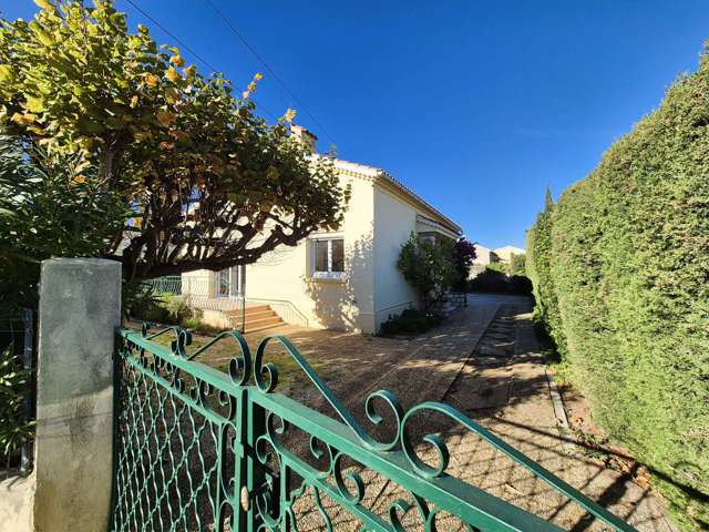 Location Vacances,  Maison pour 6 personnes à La Seyne Janas Réf: SFN-603