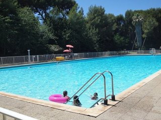 Location Vacances,  Appartement T2  pour 4 personnes à Six-Fours La Coudoulière